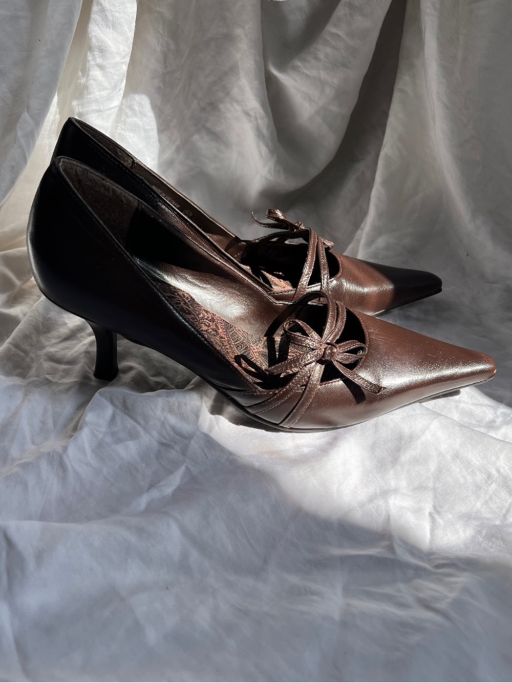 🤎Vintage // Pointed Brown Kitten Heels🤎